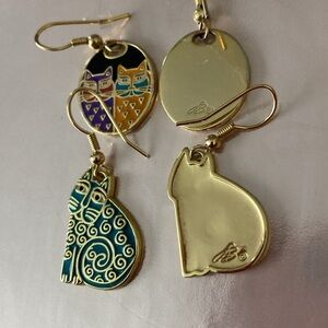2 pair of laurel burch cat earrings nwot